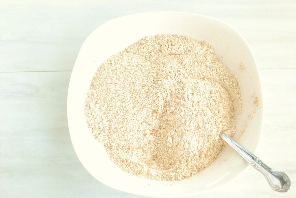 Dry ingredients mixed together in a medium bowl.