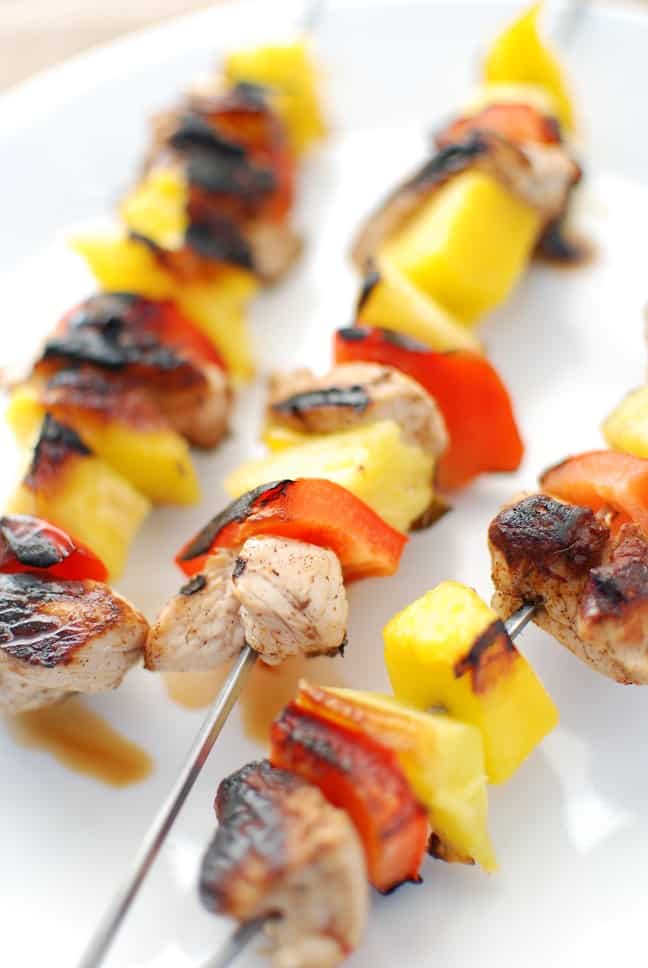 Carribean jerk turkey skewers with pepper, pineapple and mango