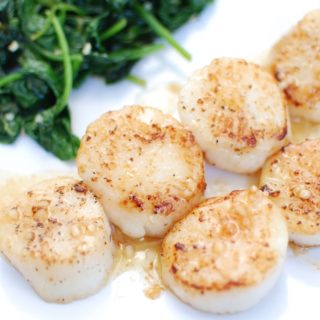 Seared scallops with grapefruit brown butter sauce? Um, YES please! This healthy recipe is just 5 ingredients and is done in under 30 minutes.