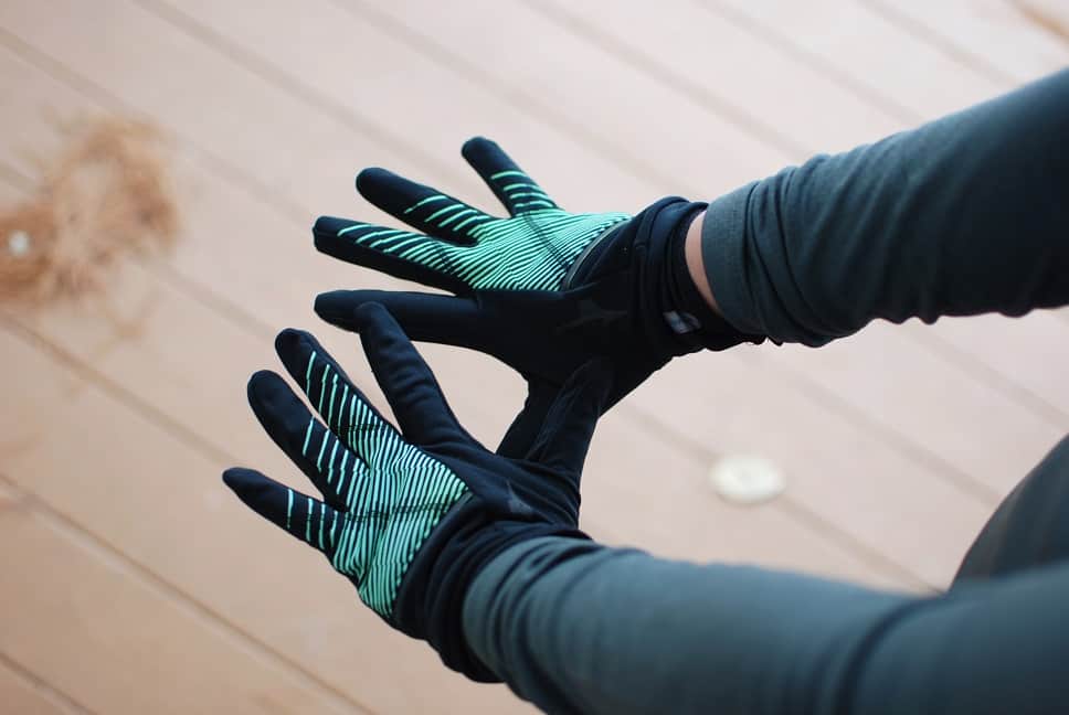 These 5 pieces of winter running gear will help you to pound the pavement all winter long! Great tips for runners and triathletes who want to do more outdoor workouts during the cold weather.