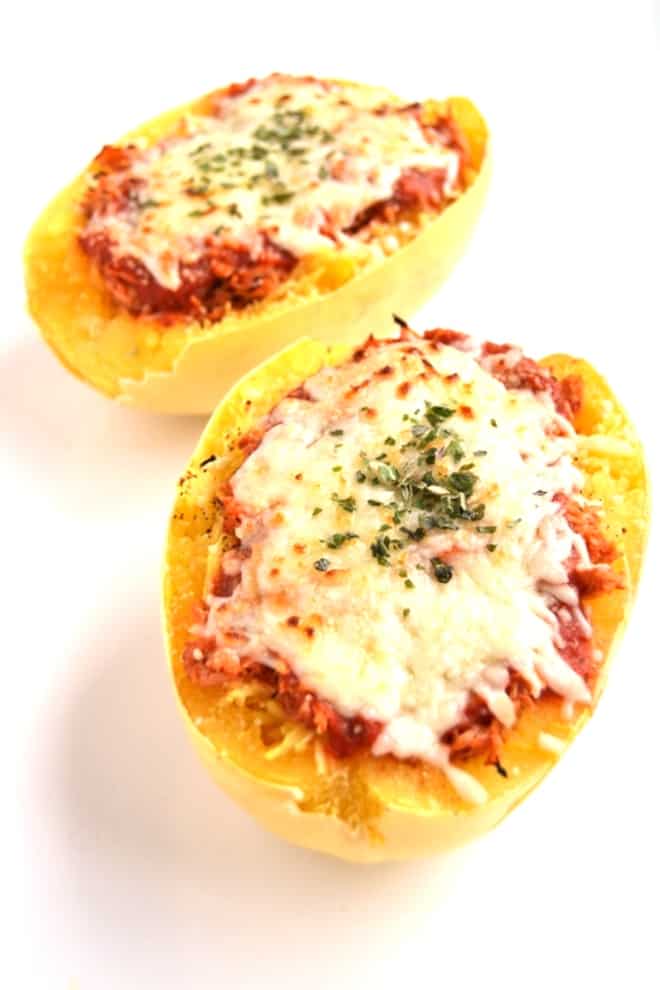 Chicken Parm Spaghetti Squash - a great healthy spaghetti squash recipe!