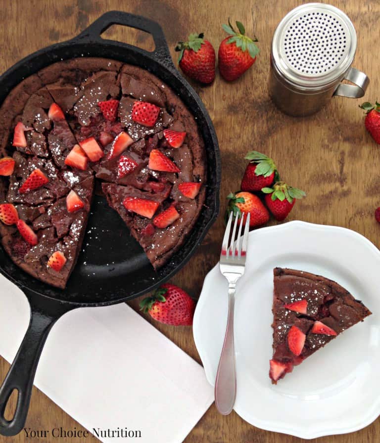 Chocolate Strawberry German Pancakes | Healthy Cast Iron Skillet Recipes for Dessert