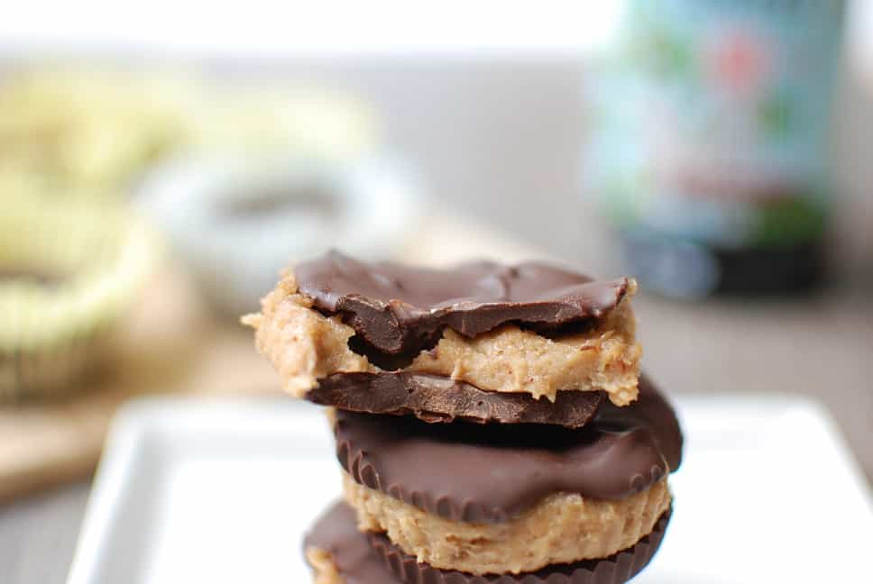 These healthy homemade java peanut butter cups are like an elevated version of your childhood favorite! This vegan dessert is just 5 ingredients and is naturally sweetened using dates. | Coffee Recipe | Peanut Butter Desserts | Peanut Butter Recipes