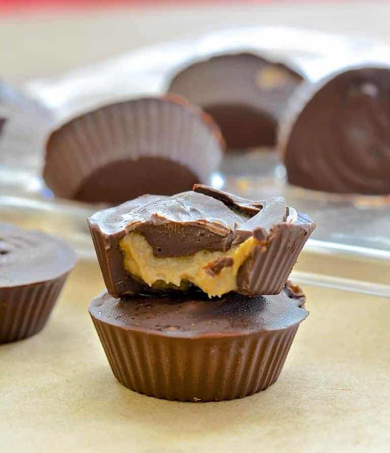 These peanut butter banana cups are a better-for-you version of your favorite candy – and are a perfect way to use up overripe bananas! | Healthy Dessert | Overripe Banana Recipes | Ripe Banana Recipes | Healthy Banana Recipes