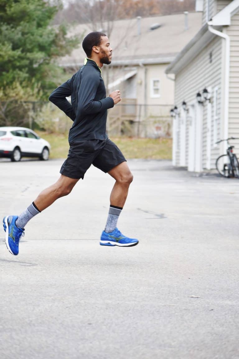 Should you focus on running slower to run faster? Snacking in Sneakers