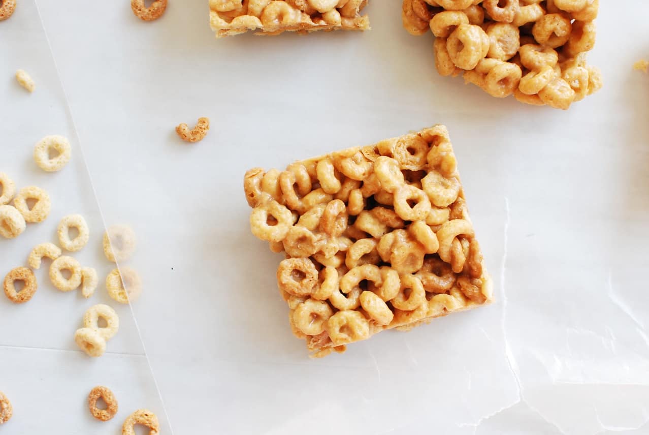 Peanut Butter Honey Cheerio Cereal Bar