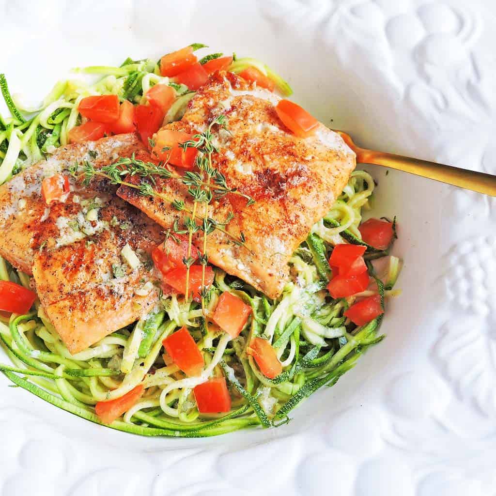 Tomato Garlic Salmon with Zucchini Noodles 