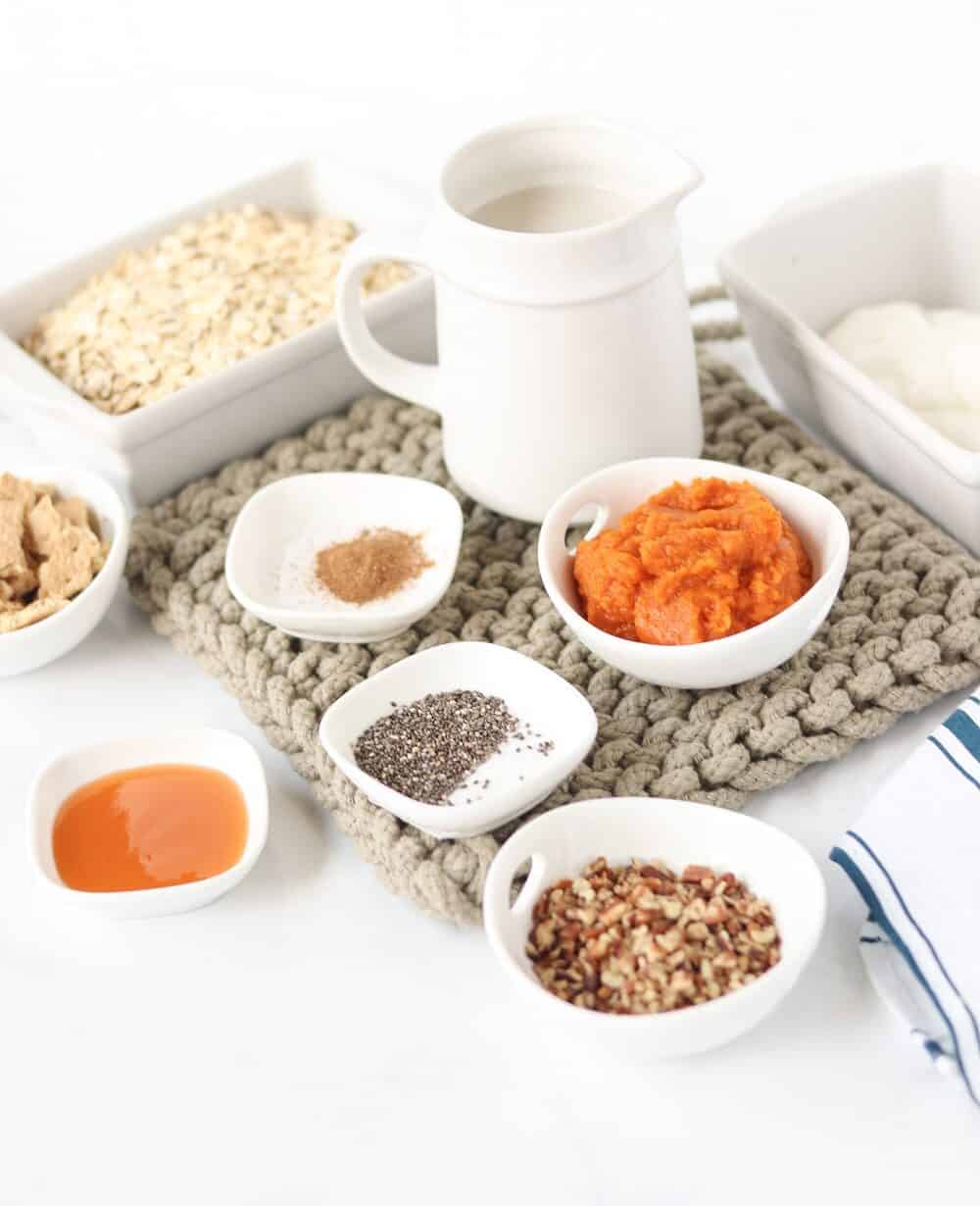 Ingredients to make caramel pumpkin overnight oats