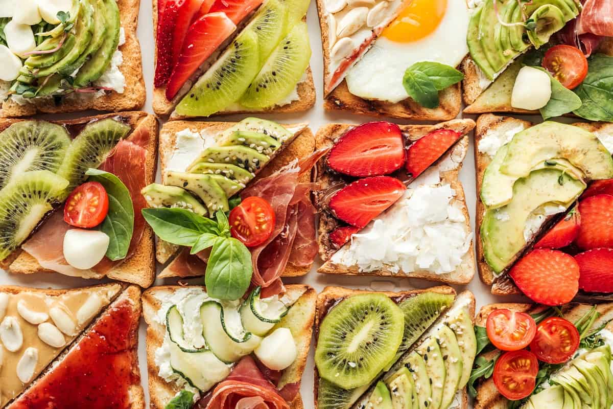 20 Healthy Toast Toppings for the Best Morning Meal