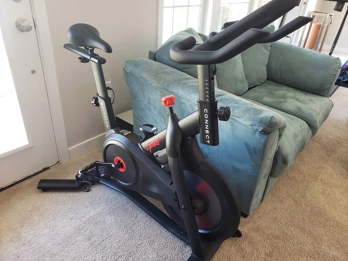 An Echelon Connect Sport Bike in a living room.