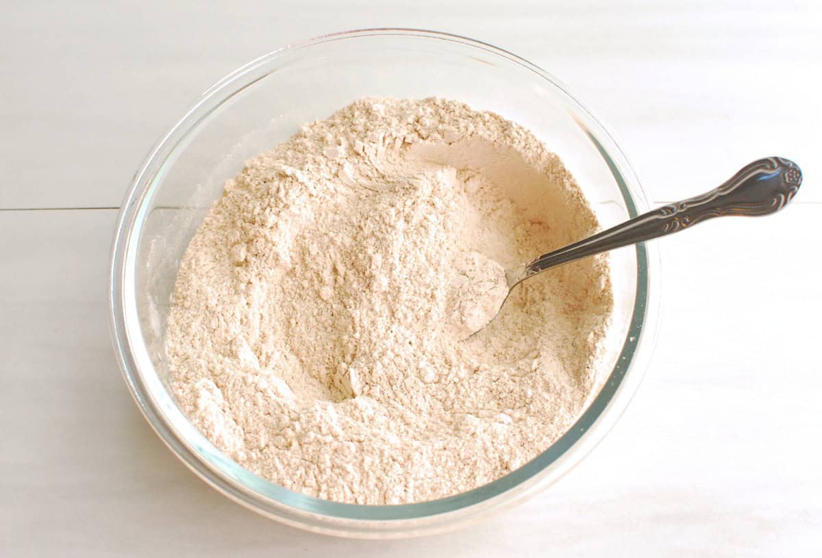 Flour, baking powder, garlic powder, salt, and pepper mixed together.