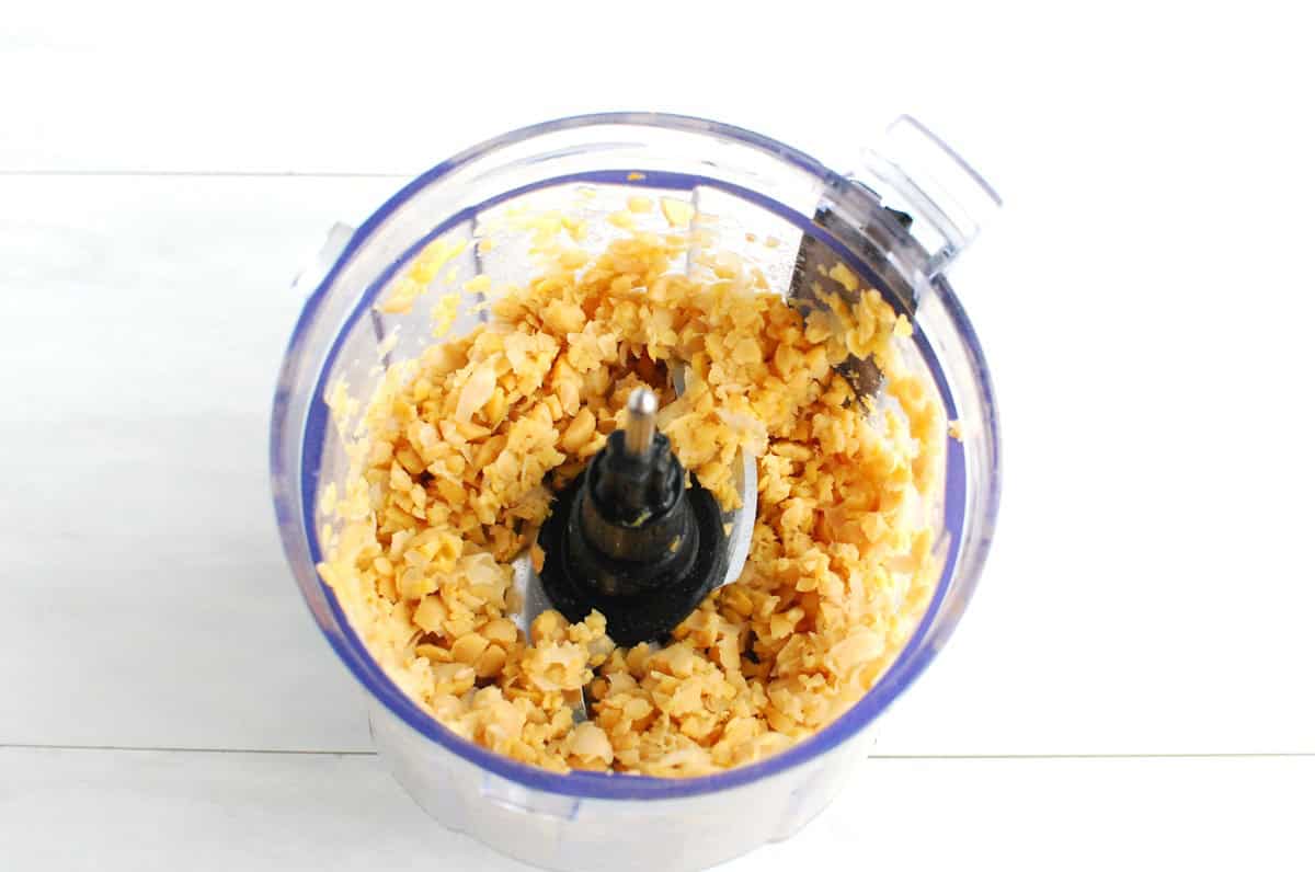 Chickpeas lightly pulsed in a mini food processor.